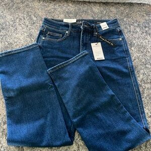 Brand new Judy Blue 5/27